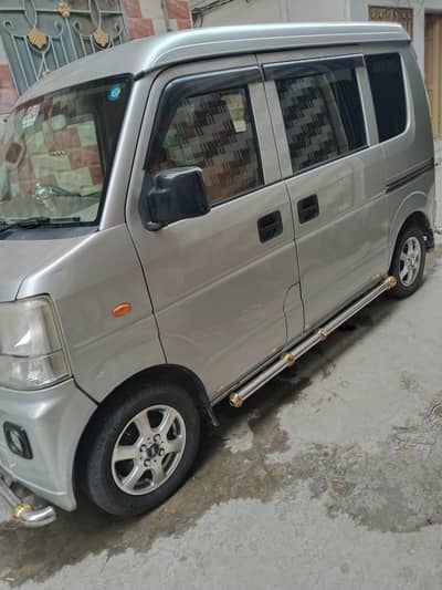 Suzuki Every 2012