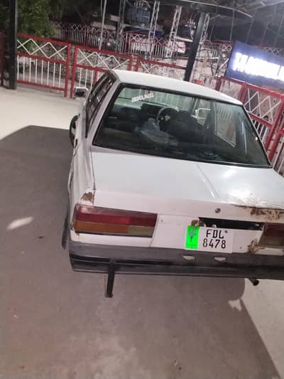 Nissan Sunny 1987