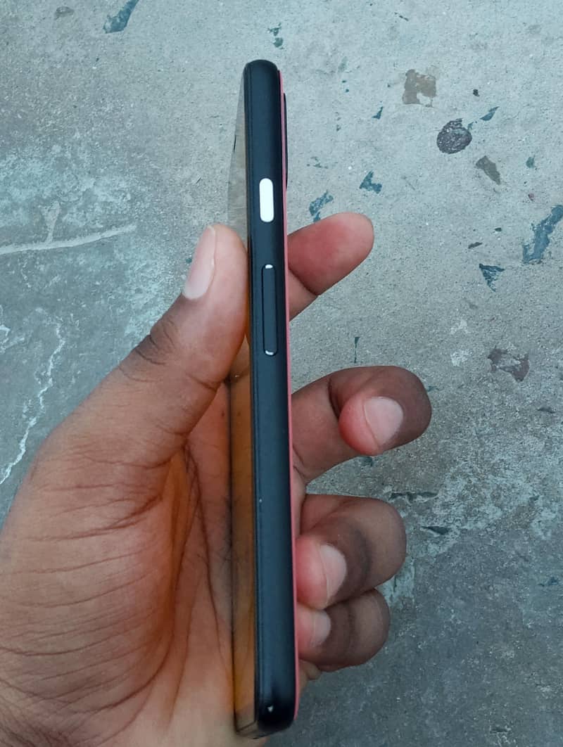 Google Pixel 4 3