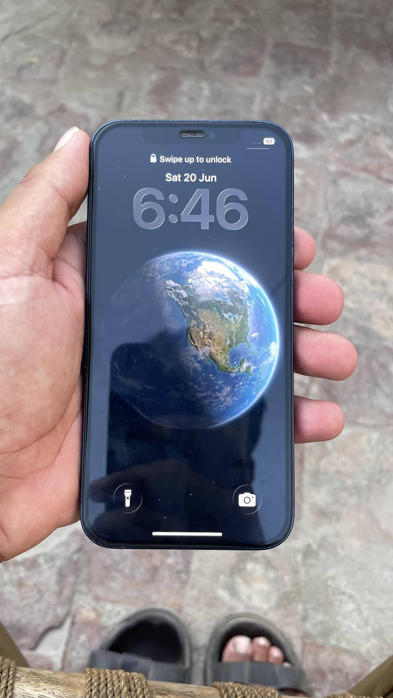 Apple iPhone 12 1