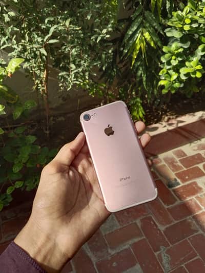 Apple iPhone 7
