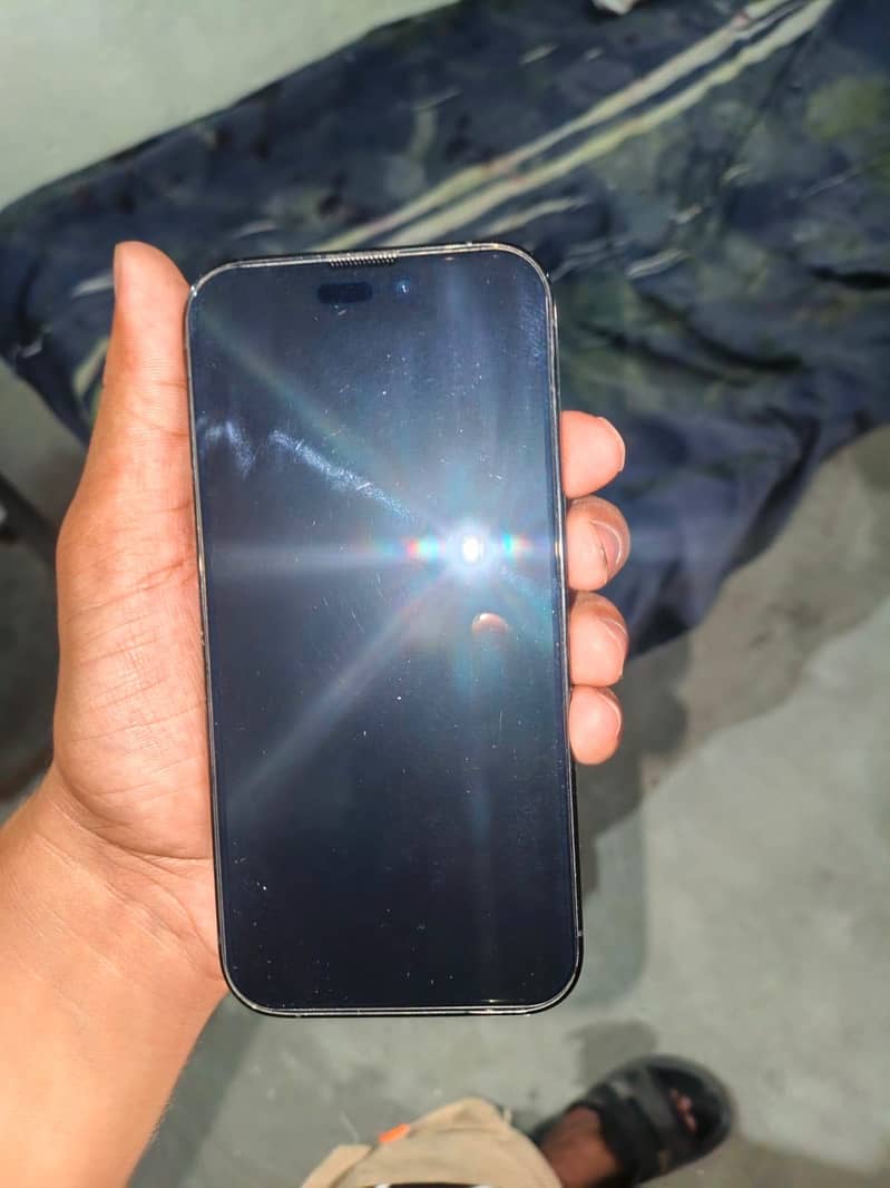 Apple iPhone 14 Pro 1