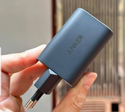 anker 100 watt super fast charging mobile charger