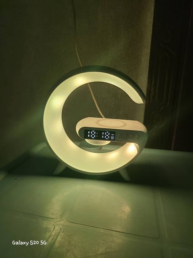 Table lamb G shape clock 1