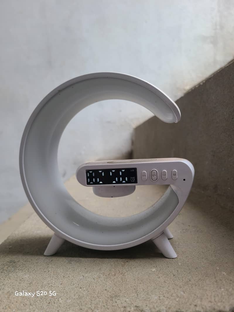 Table lamb G shape clock 3