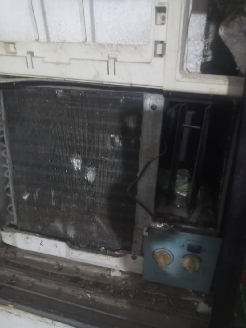 window ac 2