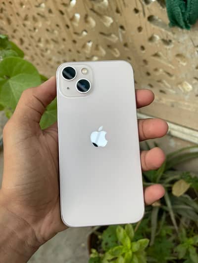 Apple iPhone 13