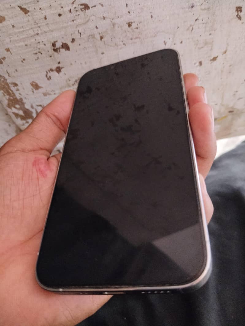 Apple iPhone 13 Pro 3