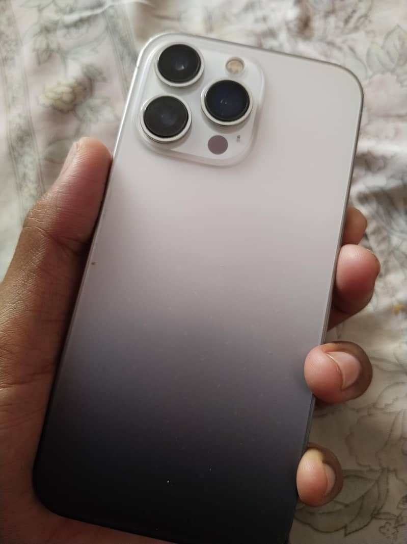 Apple iPhone 13 Pro 9