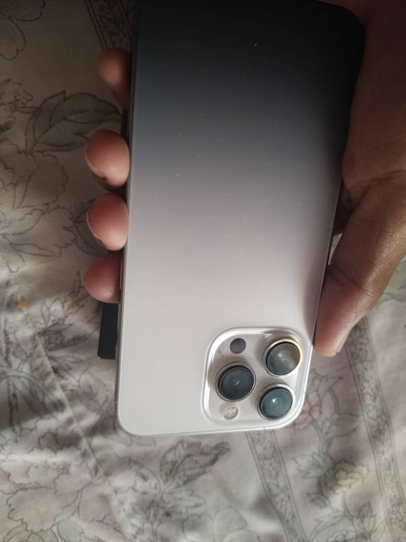 Apple iPhone 13 Pro 10