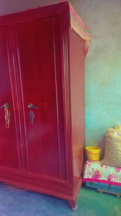 wardrobes in good condition available for sale
