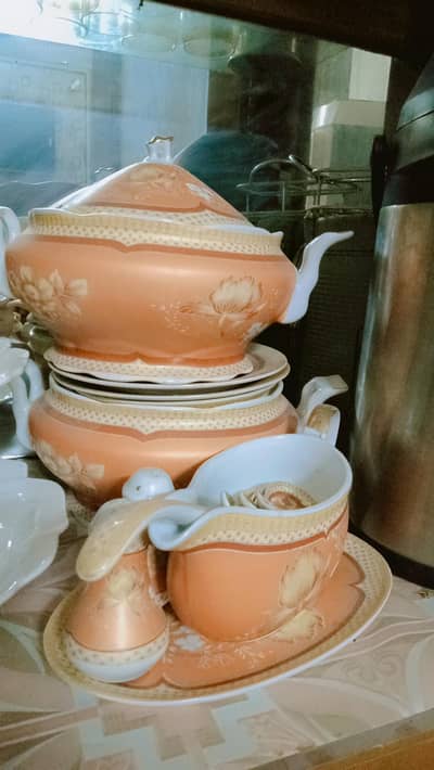 61 PC dinner set