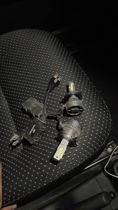 H4 strong head light bulb