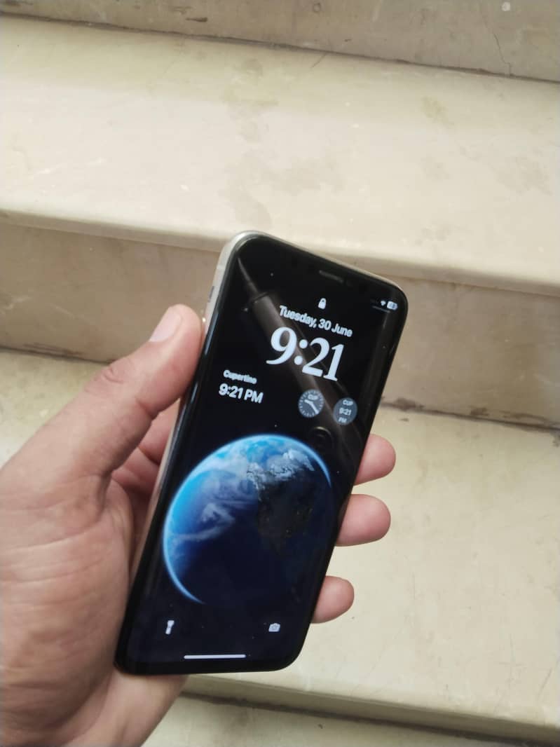 Apple iPhone X 0