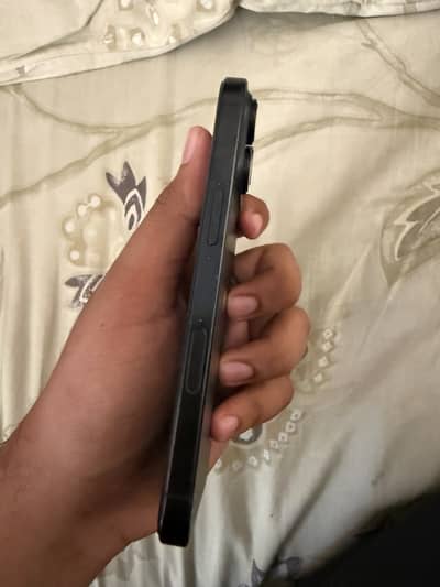 Apple 16 pro jv 128 gb 96 battery health 251 cycle count