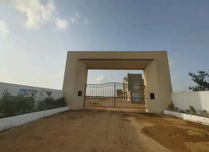Get This Amazing Prime Location 200 Square Yards Commercial Plot Available In Gulshan-e-Falaknaz