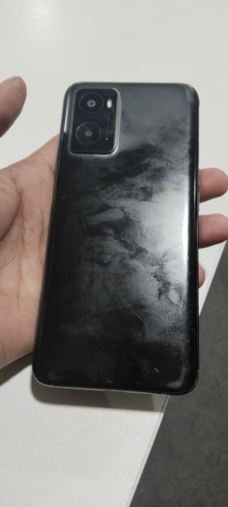 OPPO A76 1