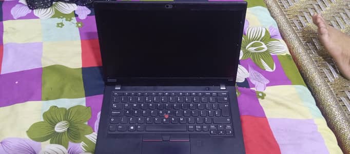 LENOVO THINKPAD-AMD  RYZEN 7 PRO3700U w 16GB RAM