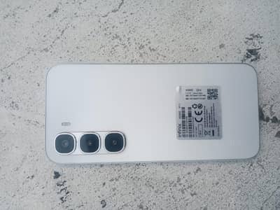 Infinix Hot 60 Pro Silver Colour 2026;Model Hai 2 Month usd only