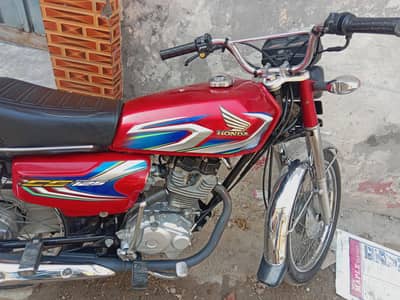 Honda 125 model 2022 lush condition