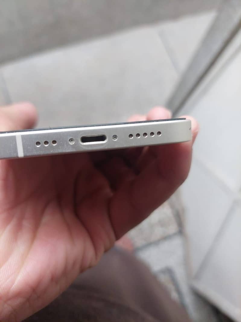 Apple iPhone 12 2