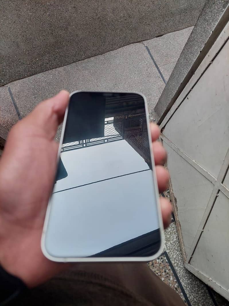 Apple iPhone 12 3