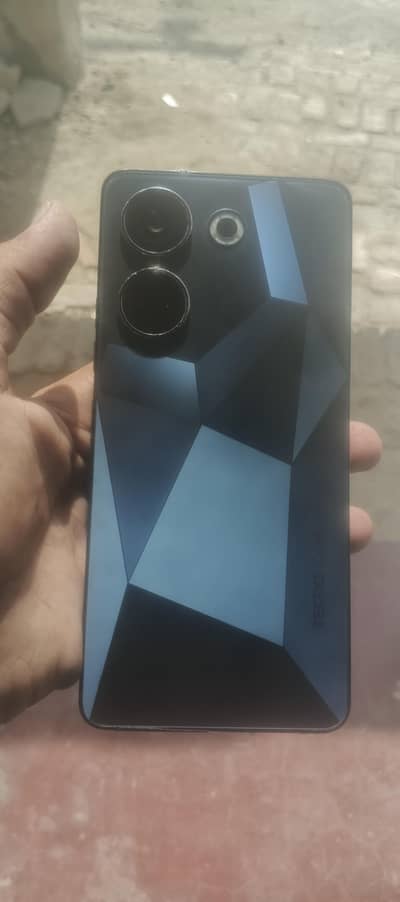 Tecno CAMON 20