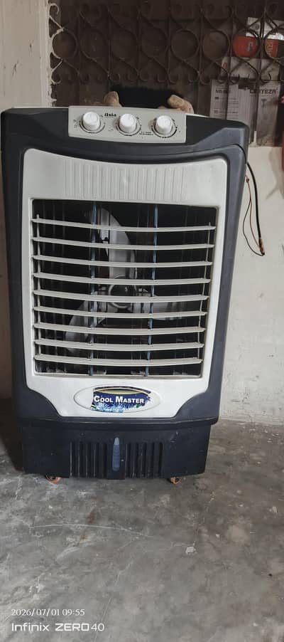 12 volt per chalne wala cooler