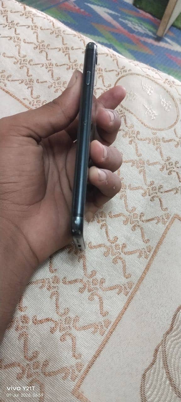 Apple iPhone SE 3