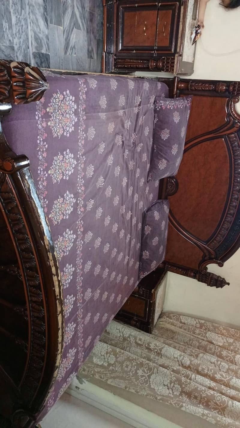 dico bed with 2 side table 0