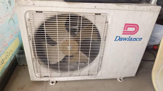 1 ton AC for sale good Condition