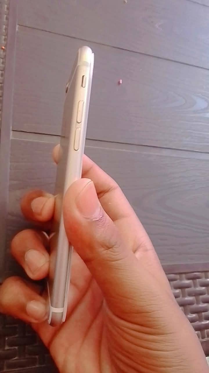 Apple iPhone 6 2