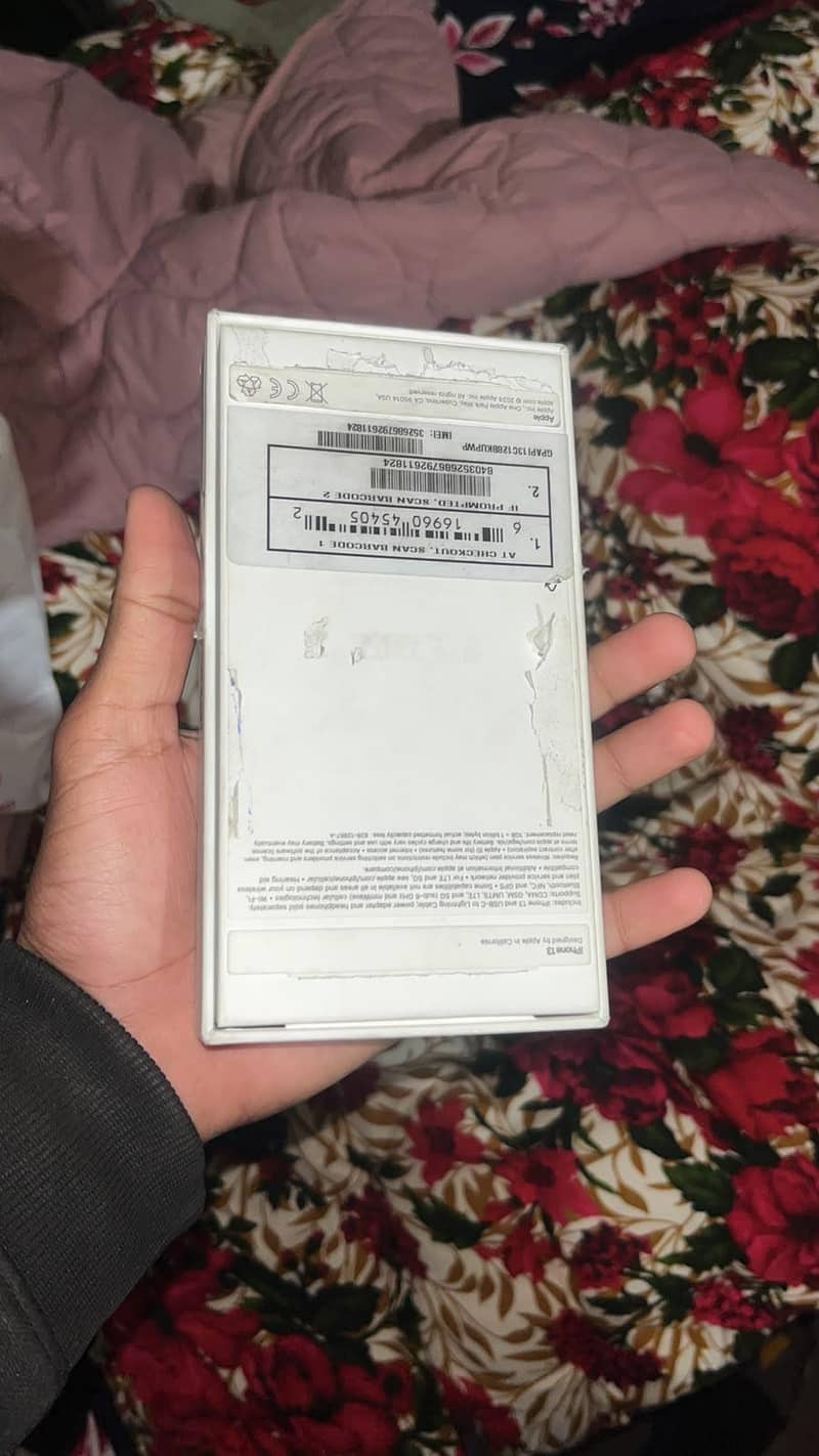 Apple iPhone 13 10