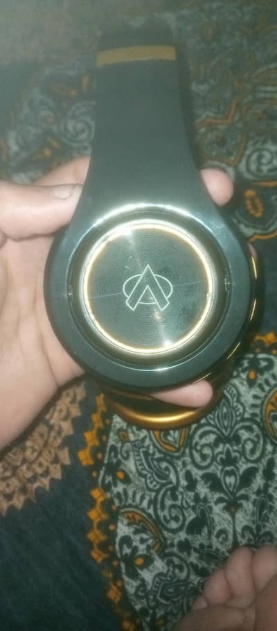 Audionic air beats head phone 8/10condition