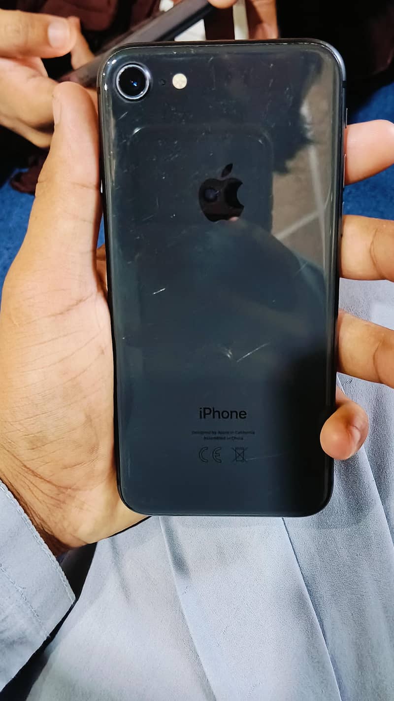 Apple iPhone 8 5