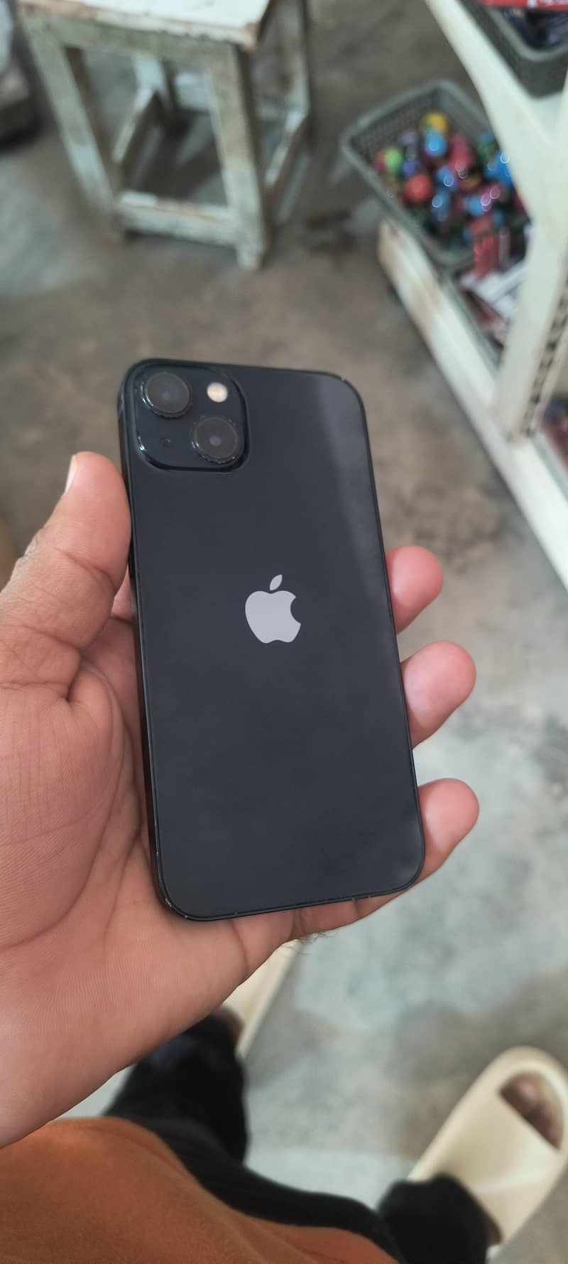 Apple iPhone 13 2