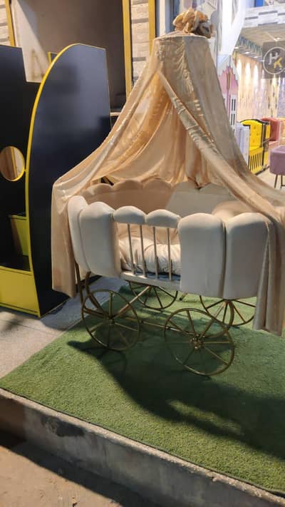 Kids bed (Baby Cot)