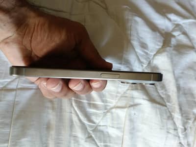 Apple iPhone 15 Pro