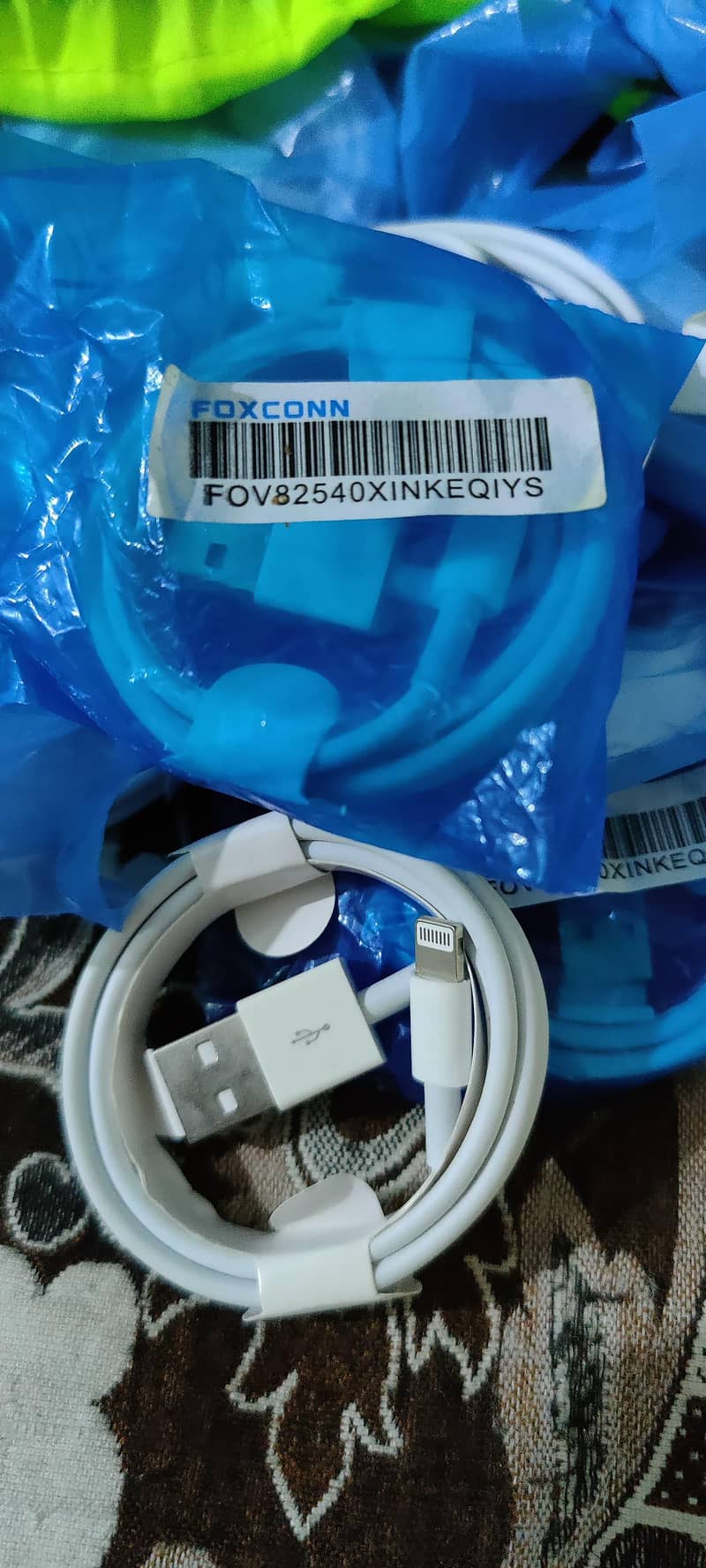 iphone orgnl cable 1