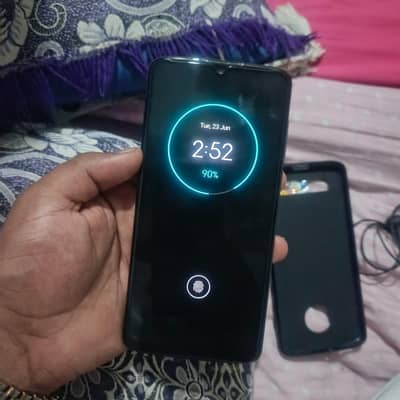 Motorola Moto Z4 4+128gb official pta