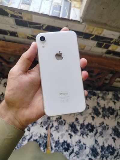 Apple iPhone XR
