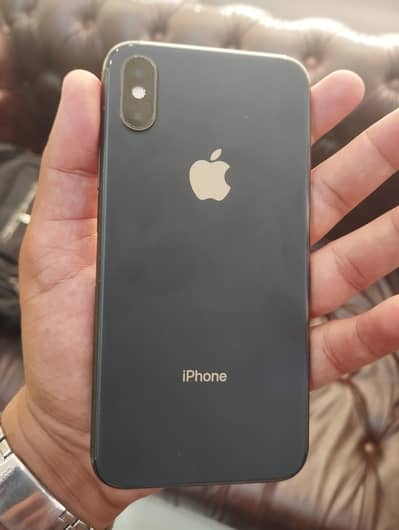 Apple iPhone XS 64GB BH 80% PTA Not exchange