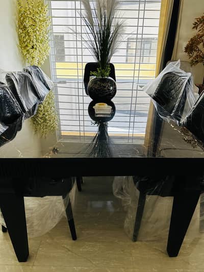 Dining Table (6 Person)/Towel fabric/6L/4W/black chairs