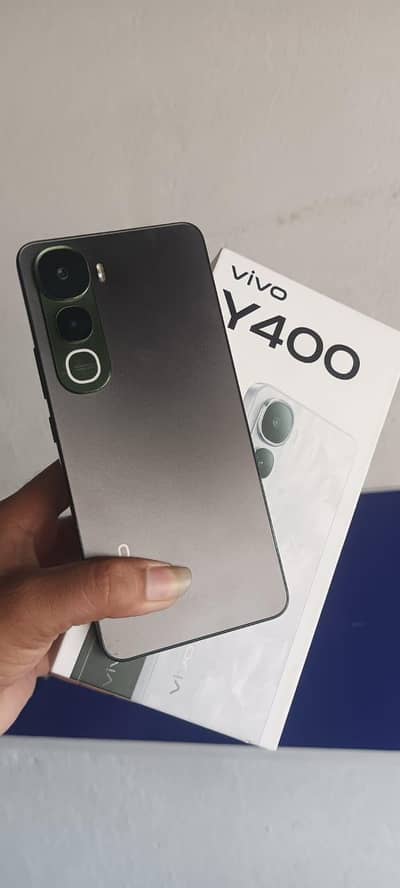 Y400+Y04