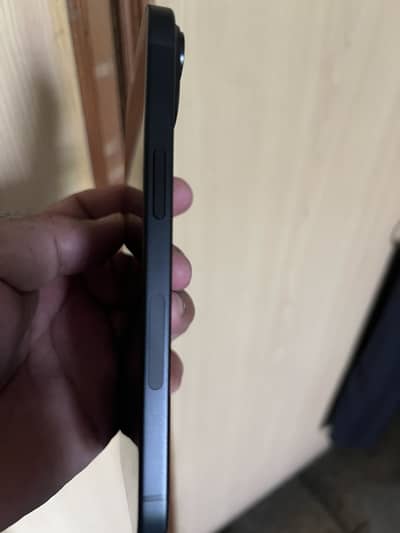 Apple iPhone 15