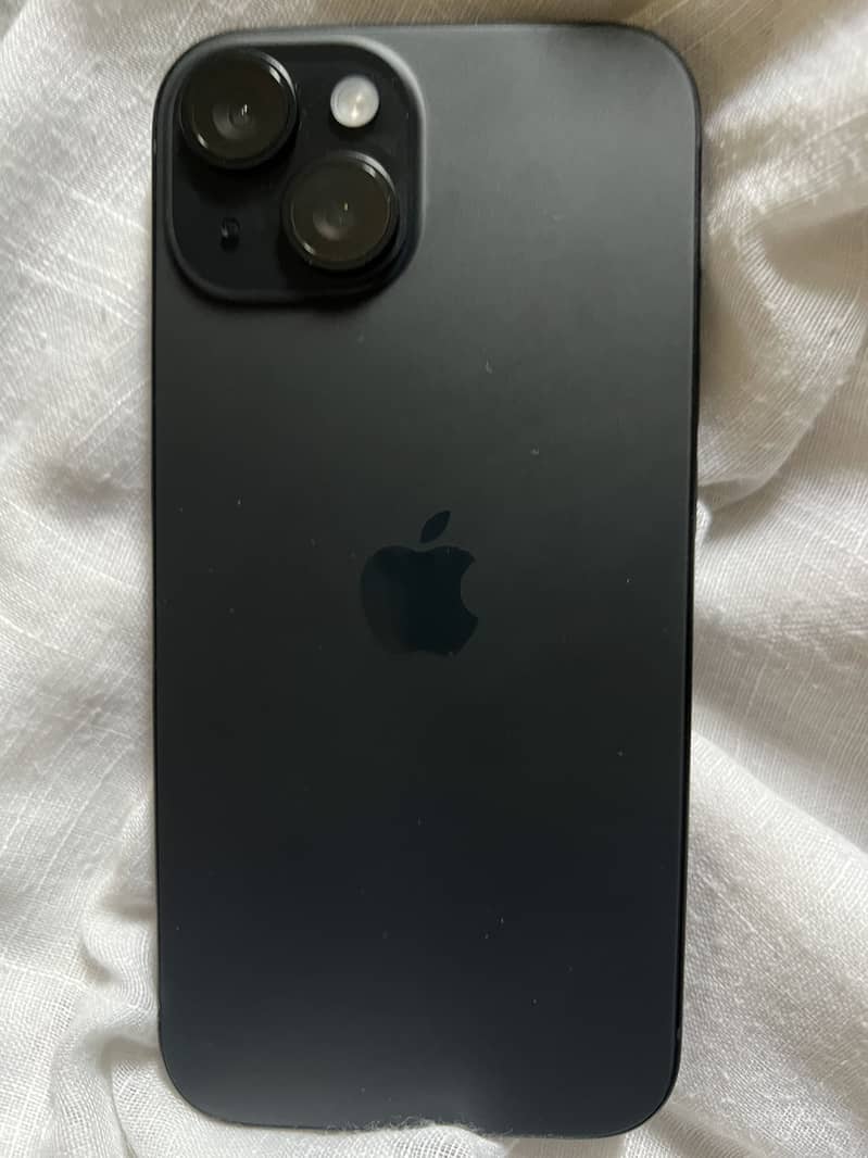 Apple iPhone 15 2