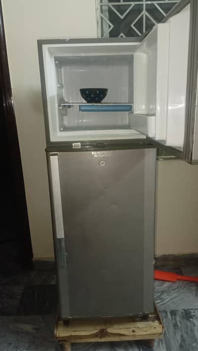 Dawlance Refrigerator For sale in excellent working condition