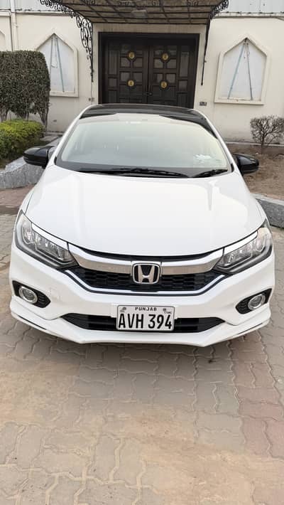 Honda City IVTEC 2025 Bumper To Bumper singal hand use real 100% 23k