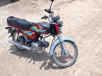 Honda cd 70 21 modal red coloure