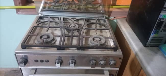stove with oven